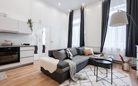 Budapest Eye Residence